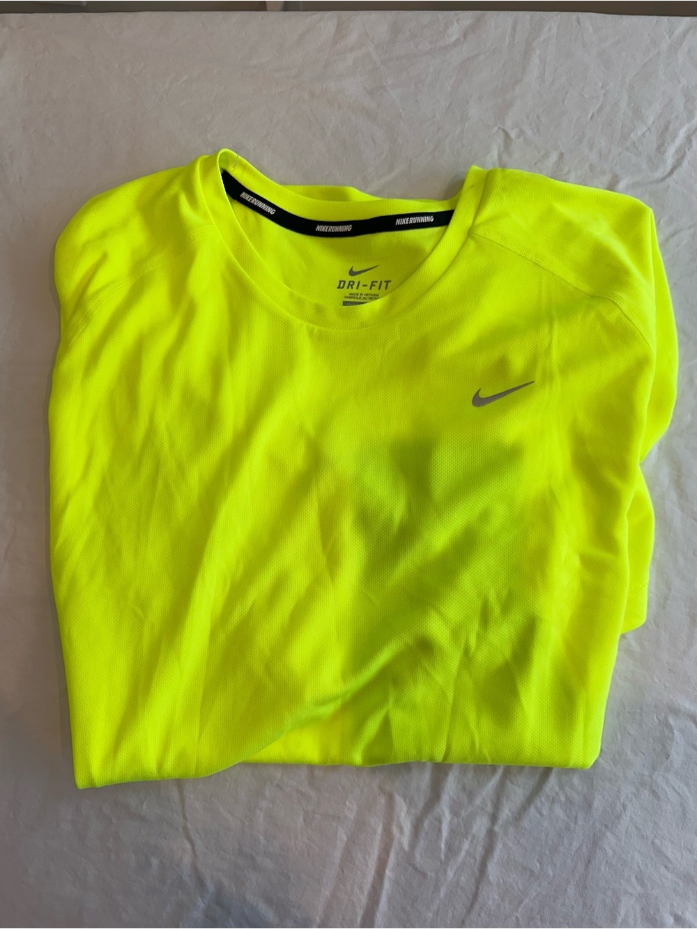 Nike Men’s Dri-FIT Crewneck Sweater in High-Visibility Yellow